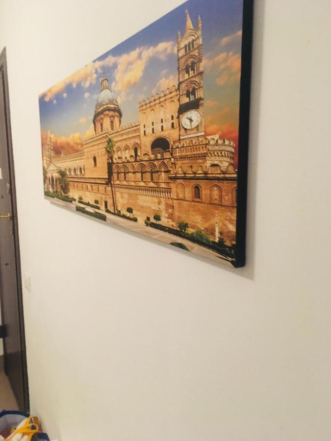 Around Cassaro Holiday House Palermo Bagian luar foto