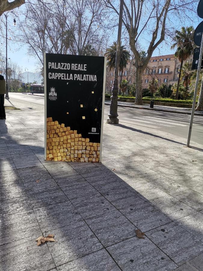 Around Cassaro Holiday House Palermo Bagian luar foto